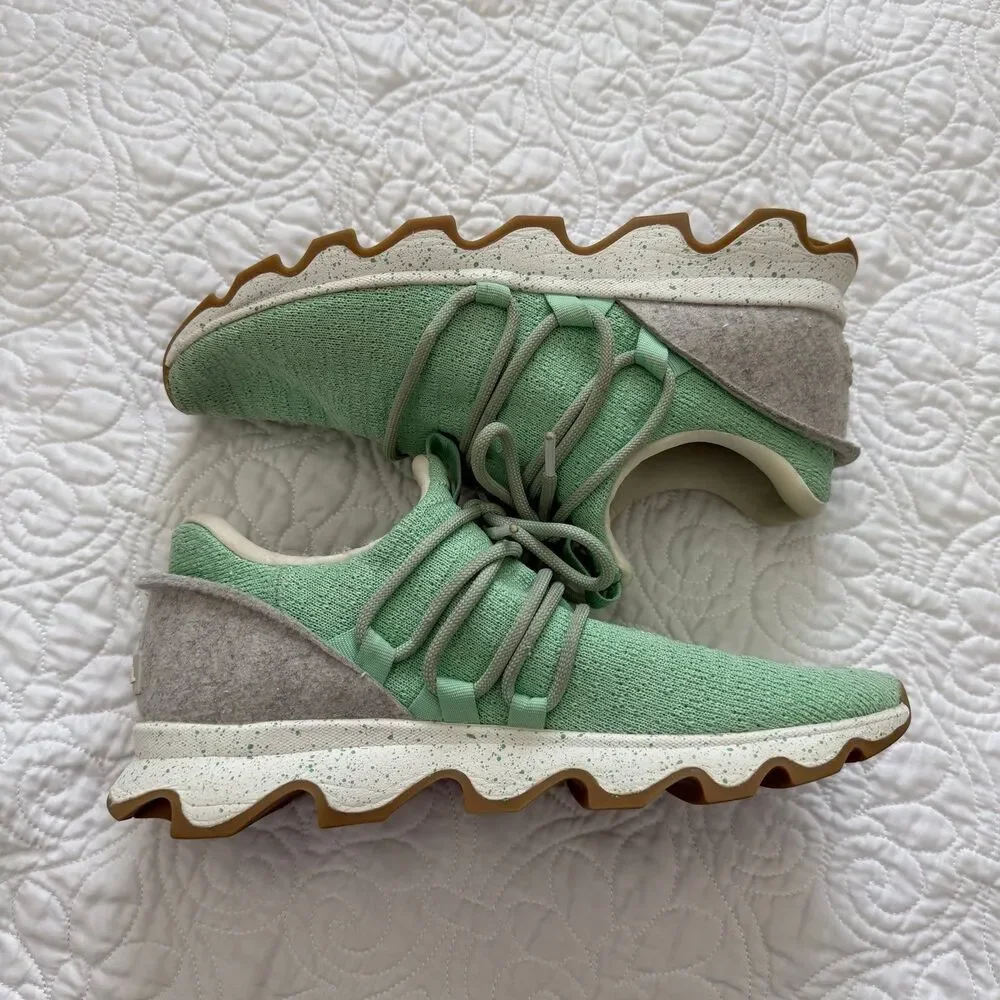 Sorel Kinetic Lace Sneaker in Vivid Mint Size 9.5